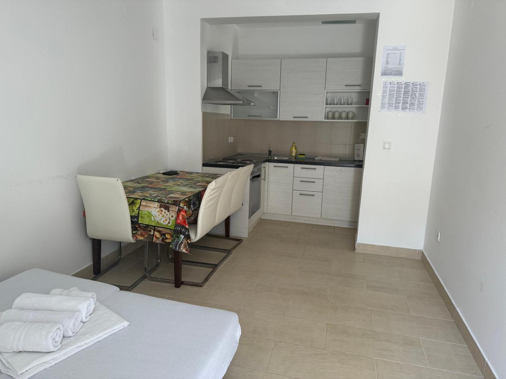 Vinko Apartment Novalja