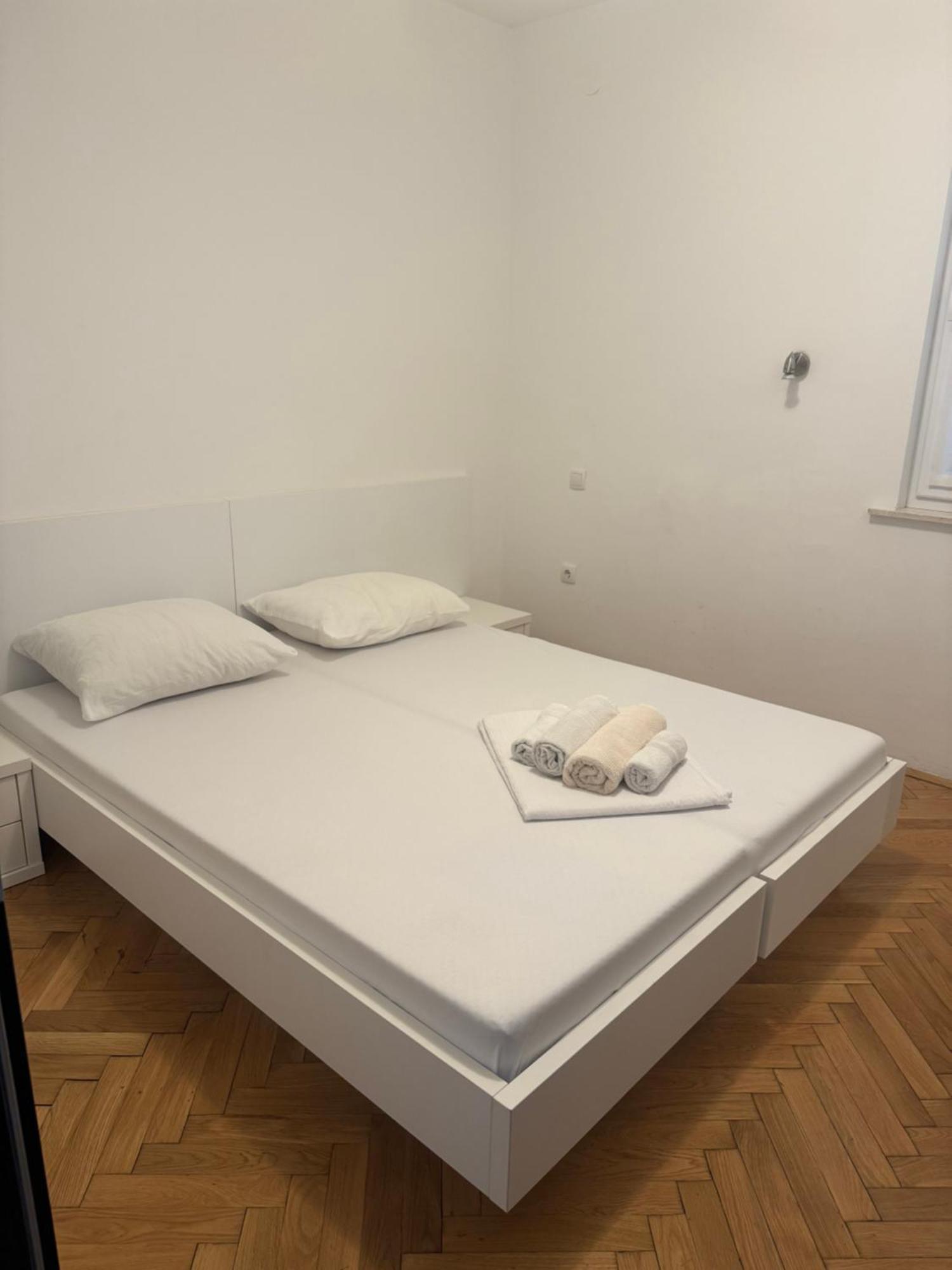 Vinko Apartment *